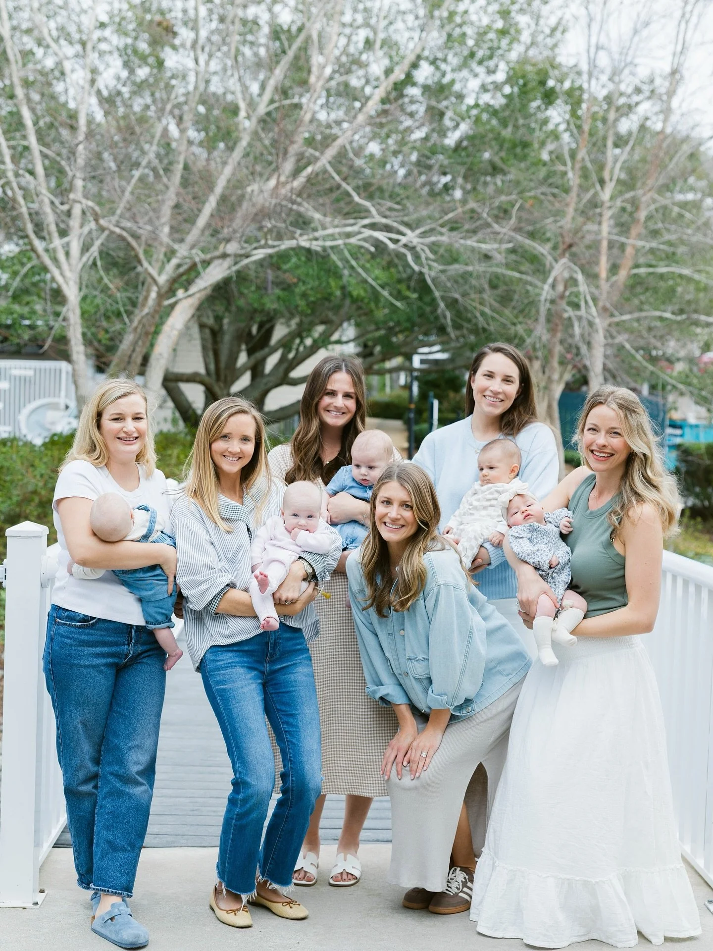 ✨8 weeks together always flies by. So grateful for the most supportive, wonderful moms who make The Mom Method community so special! Cant wait to welcome our new moms and babies this week! 🤍