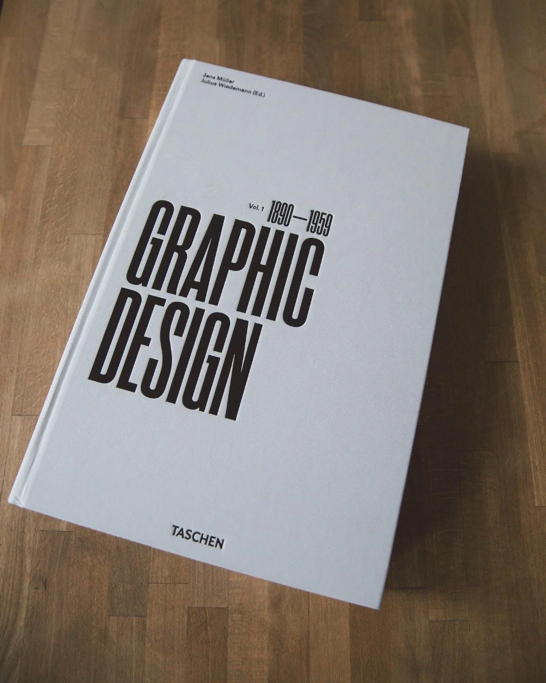 Good design isn&rsquo;t a one-time deliverable.

A graphic design retainer supports the work brands need over time &mdash; evolving visuals, consistent updates, and design decisions that stay aligned as a business grows.

It&rsquo;s how brands move f