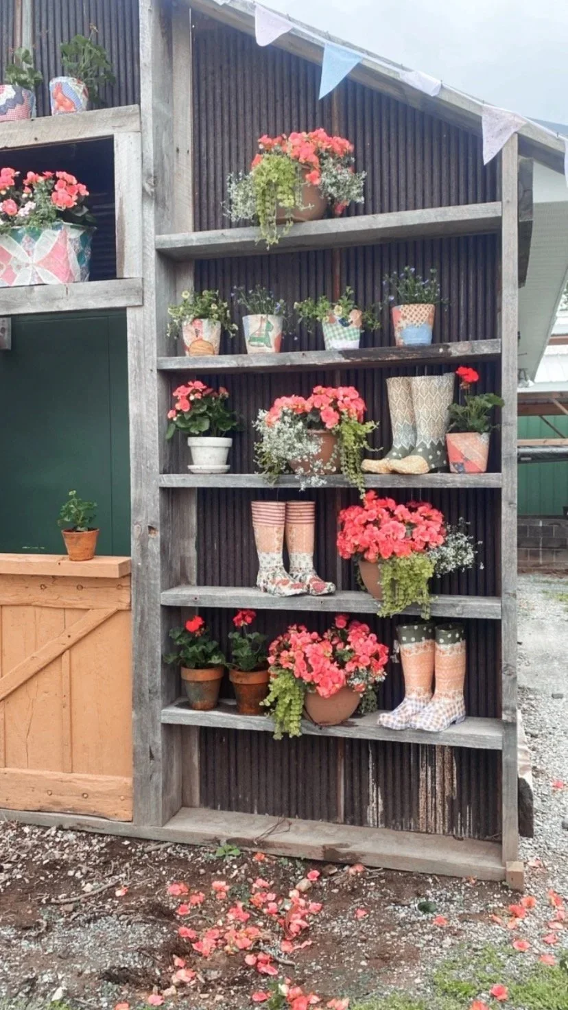 LUCKETTS SPRING MARKET