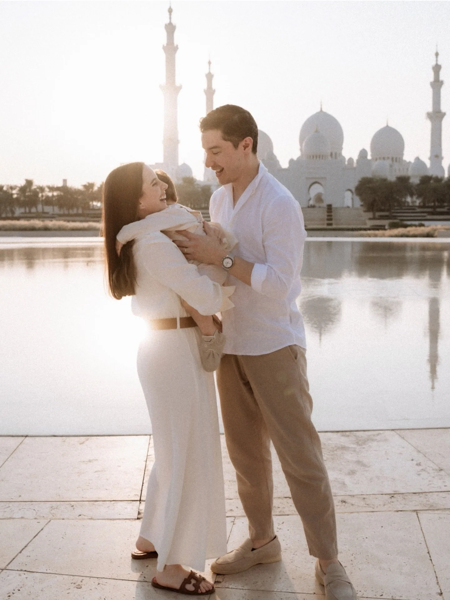 A little moment in your feed for this beautiful family ✨

I realize I don&rsquo;t post enough about this location on my grid (even though I&rsquo;m there almost every week), so here&rsquo;s some of my favorite photos from this session🤍 

Would you d