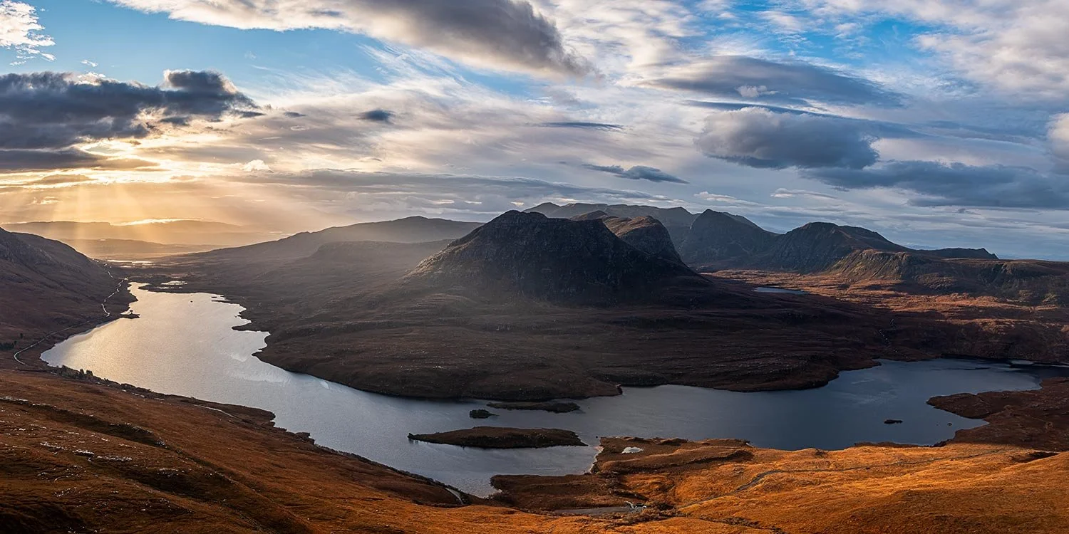 Stunning sunrise from the summit of Stac Pollaidh