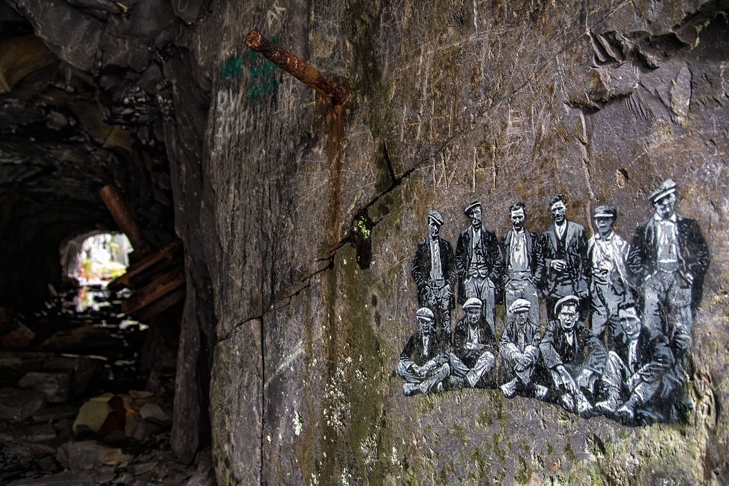 dinorwic-tunnel-quarrymen-sketch-1.jpg