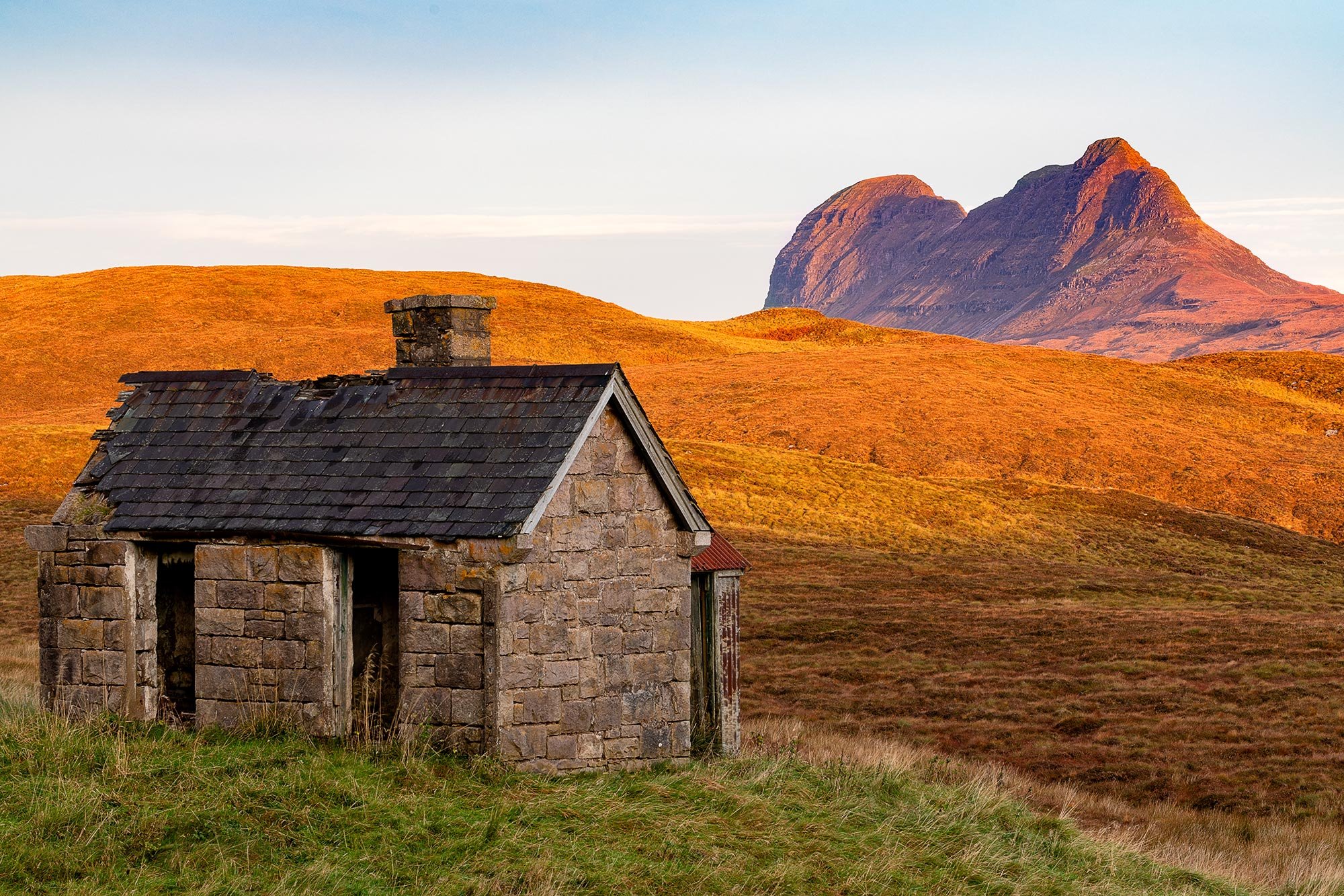 Suilven at sunrise from Elphin Bothy in Assynt