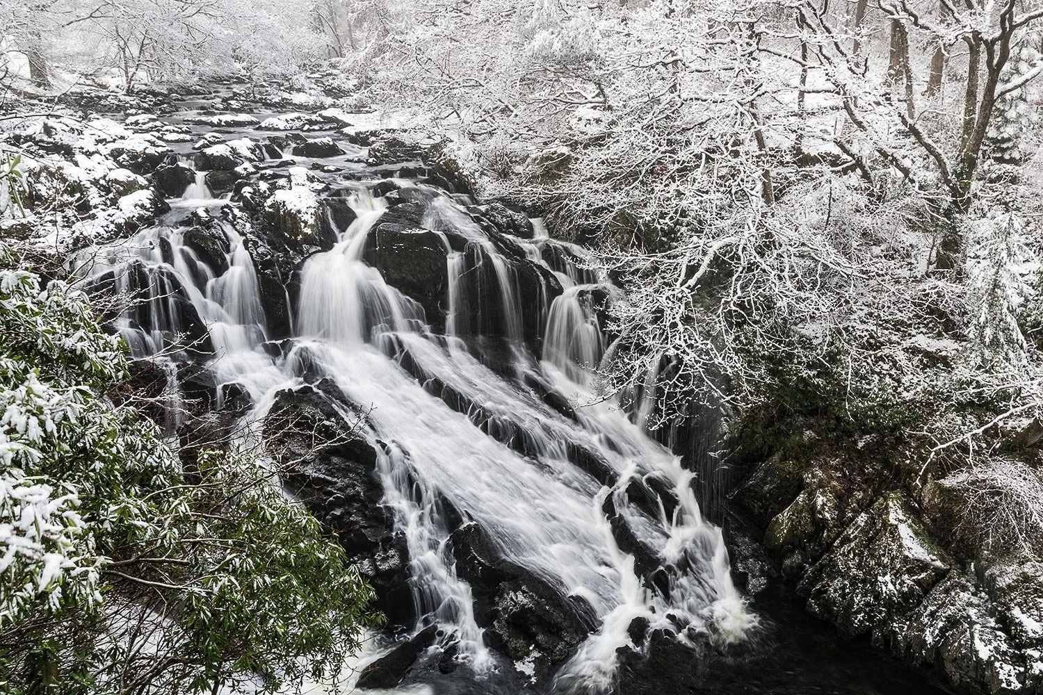 A winter wonderland photo of swallow falls near Betws-y-coed