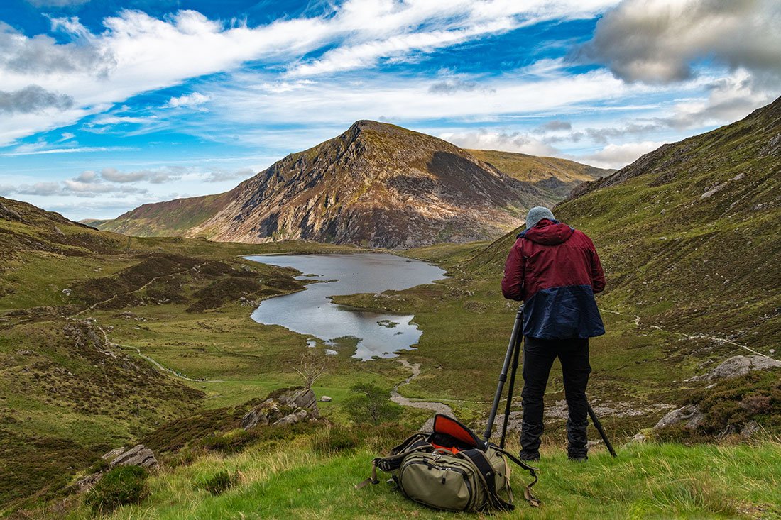 Cwm Idwal photography workshop view from path to Devils Kitchen