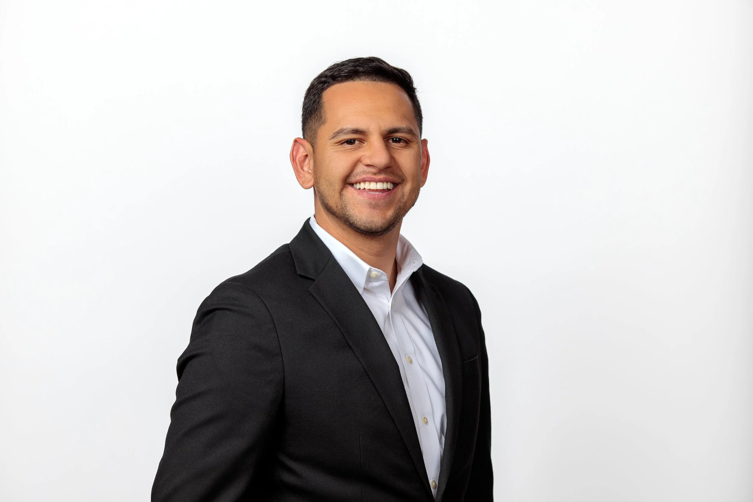 Julio Quezada_2J6A7645-Edit (4).jpg