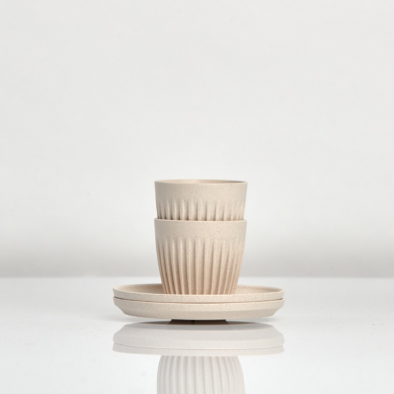 Espresso_Cups_and_Saucers_Njpg__99657.jpg