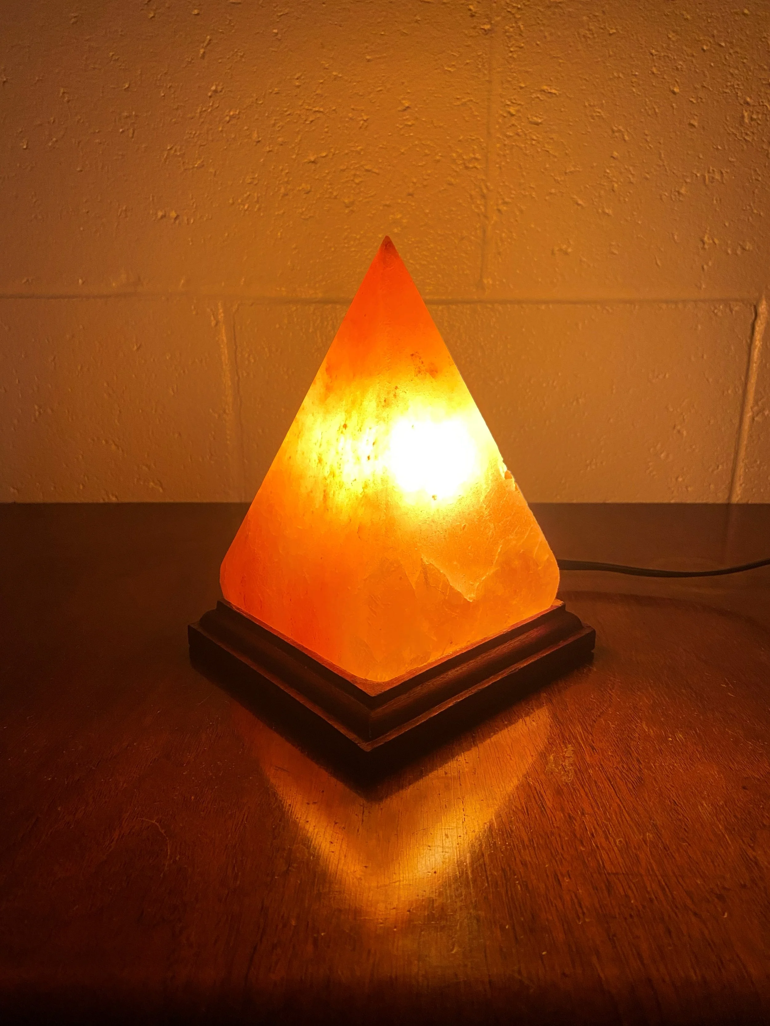 (Cover Photo) Lamp on wood counter reflecting.jpg
