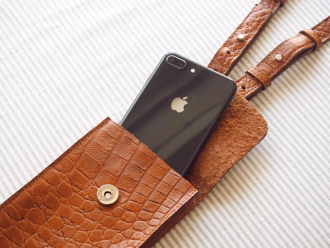 ART. 035- PORTA CELULAR SEVILLA