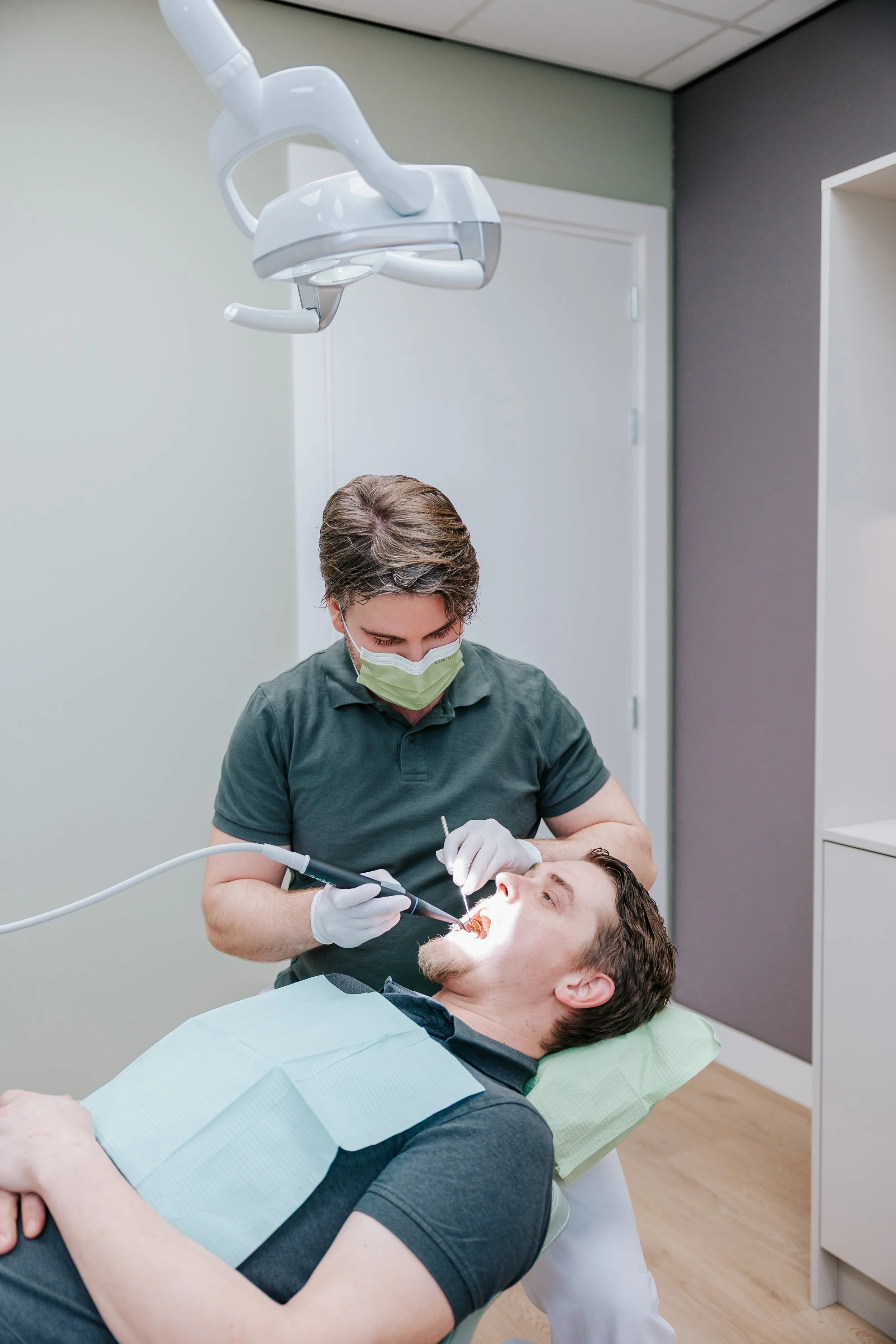 Brandingshoot Mondzorg Montaya-Laurea Socials  (1).jpg