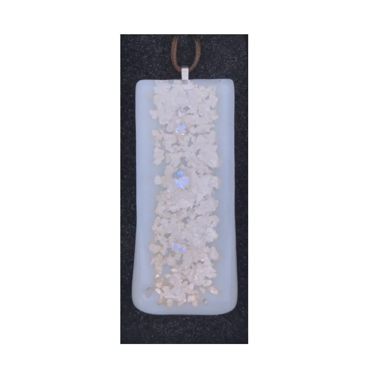  VA260001:  Necklace on cord – Gold fleck detail and Dichroic beads on white glass, 4.5cm x 10cm.   Price: 50€   Click/tap  here  to enquire about this piece.