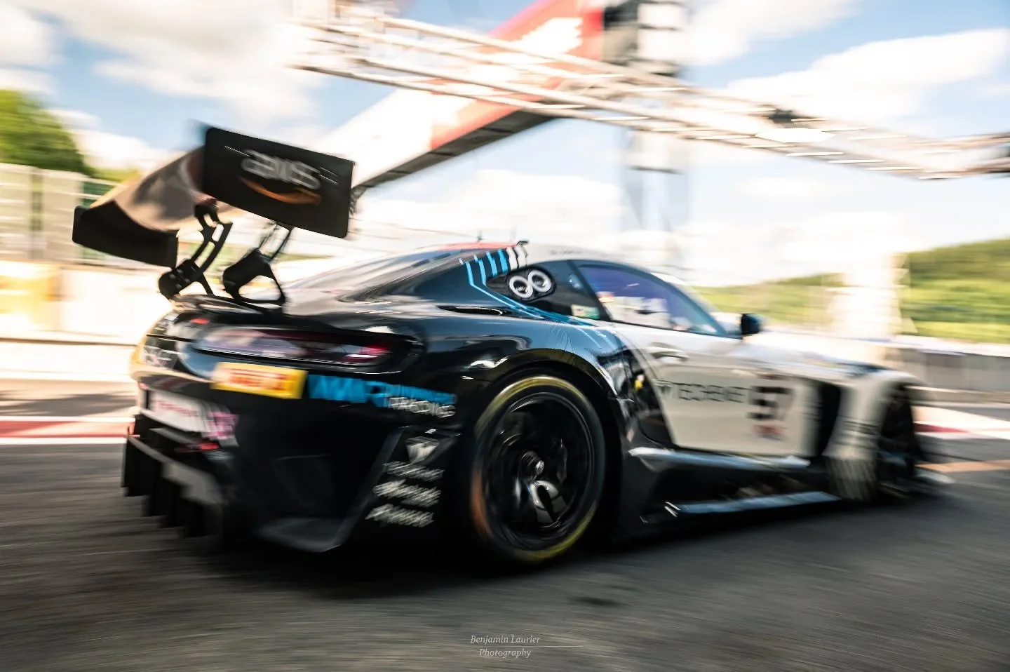 Exiting the pitbox at speed!🚗💨