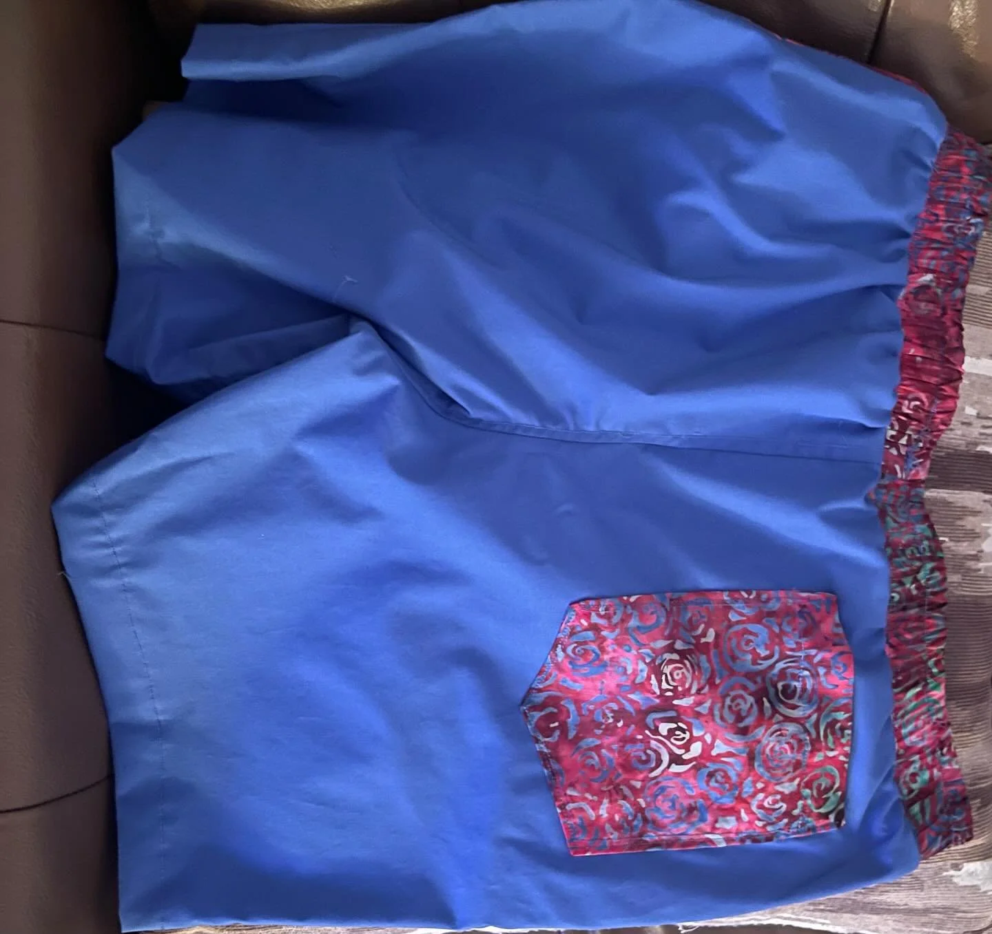 I was commissioned to make shorts for someone to wear for their trip to Barbados during the Crop Over Festival. I made these cotton shorts with satin lined inseam pockets and patch pockets.