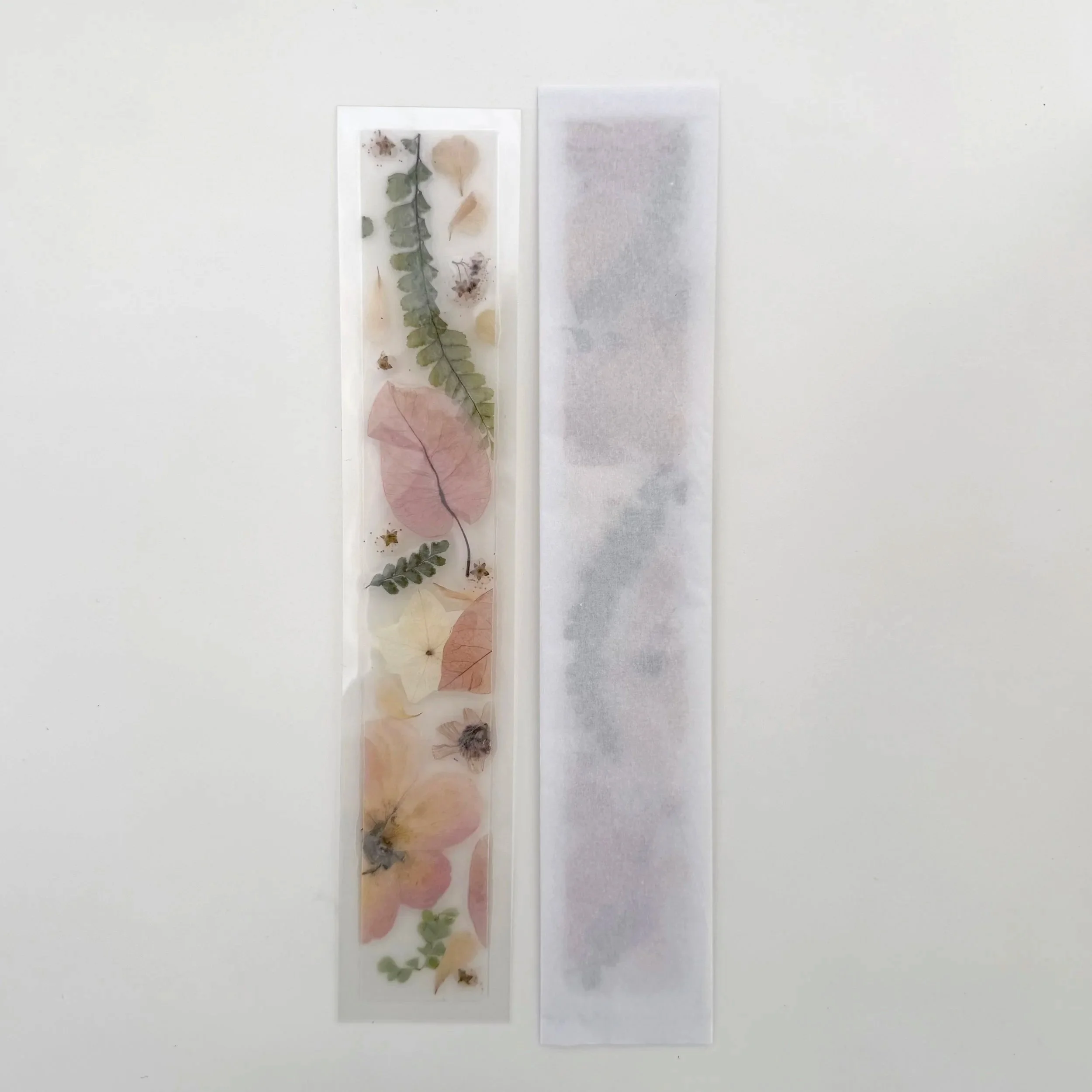 pnw-pressed-floral-bookmark.jpg