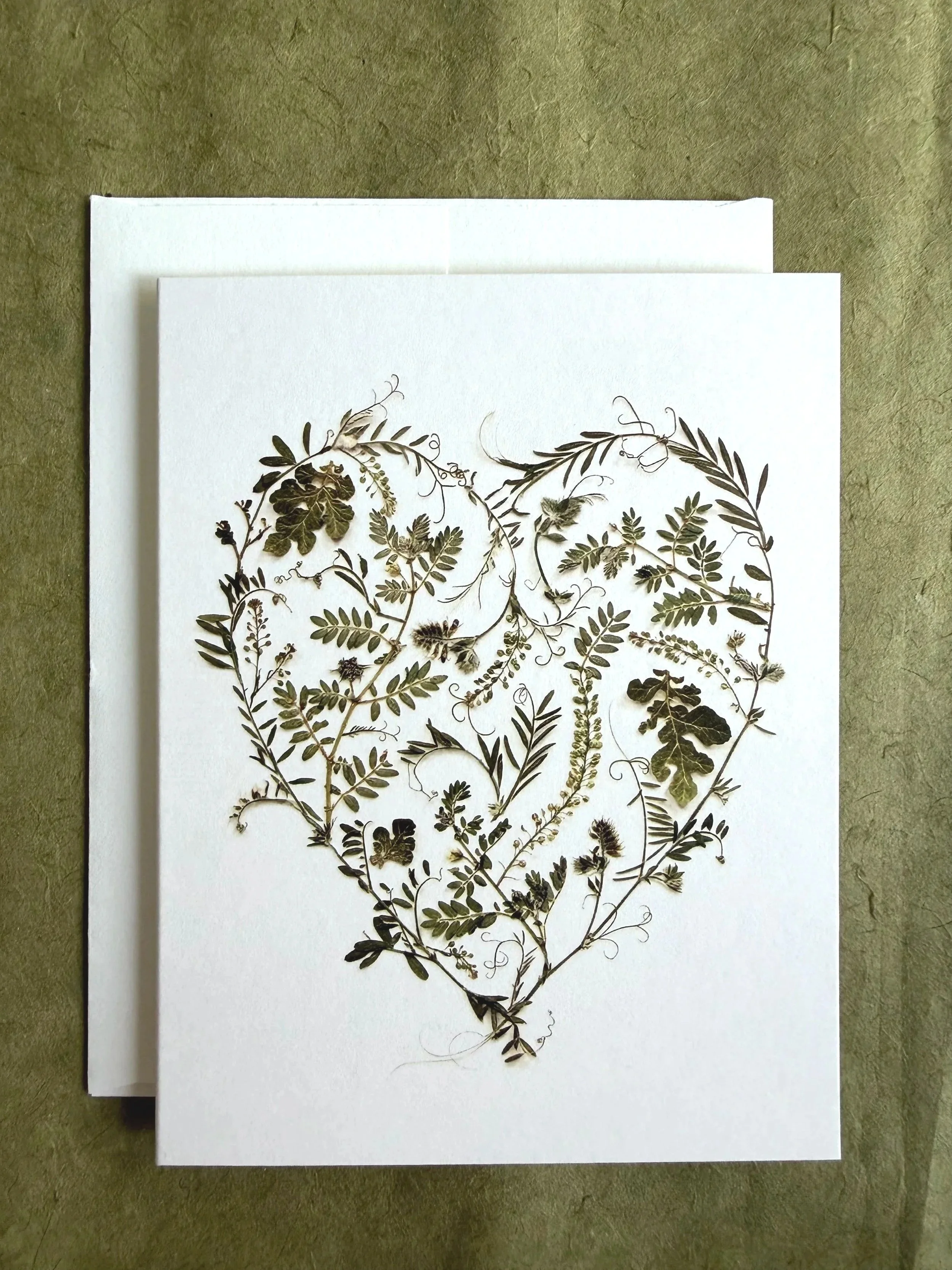greeting-card-front-botanical-heart.jpg
