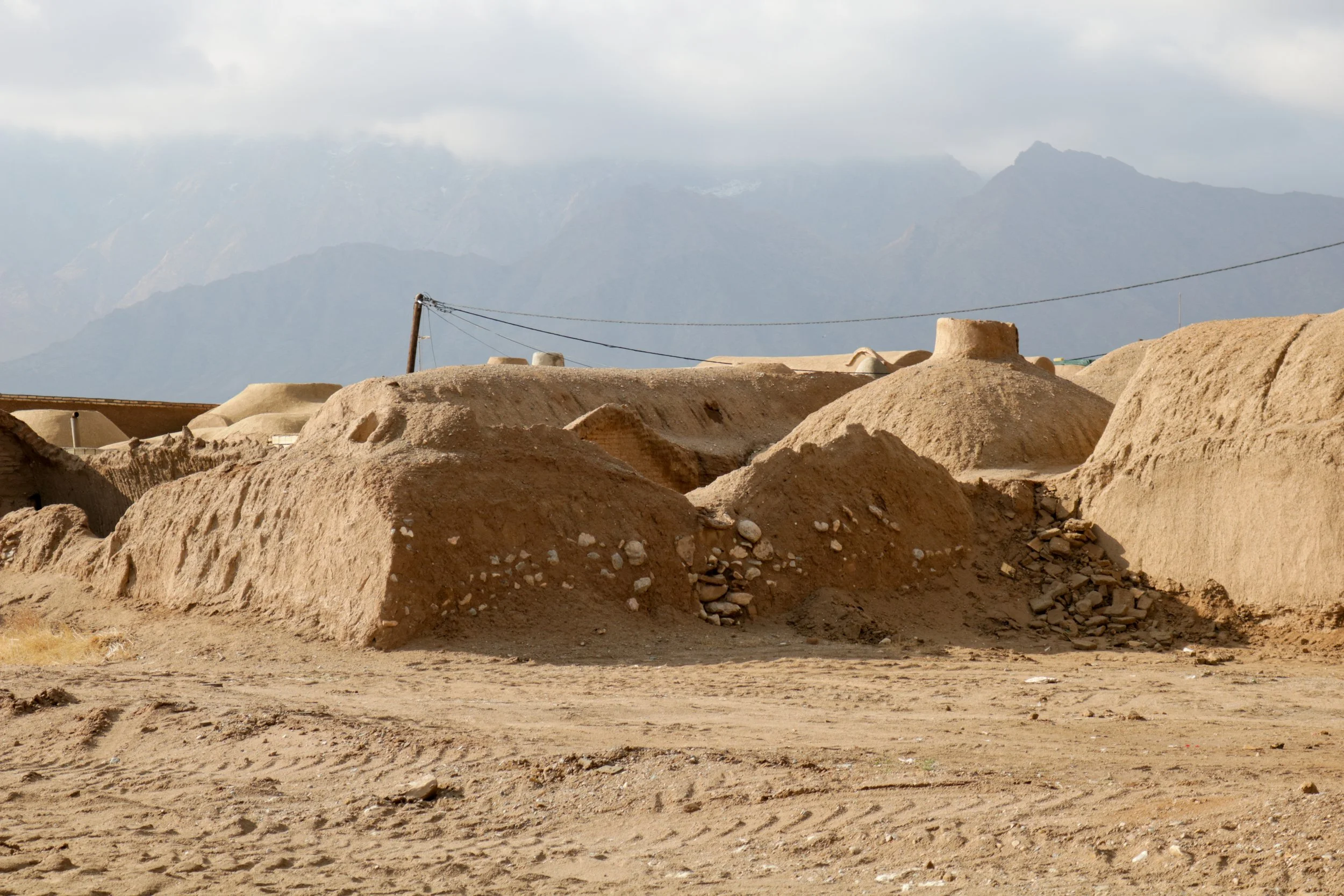 Documentary photography of Mobarakeh village in Yazd Province, Iran, Zoroastrian heritage, mud-brick houses with windcatchers, Shirkuh mountains, ancient culture and architecture, Hamburg, Dokumentarfotografie, zoroastrisches Erbe, Ratanaz Dehnadi, I