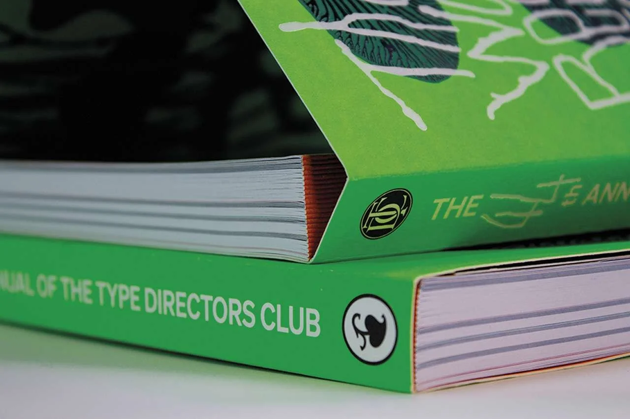 Verlag Hermann Schmidt, Typografie, Grafikdesign, schönes Buch, Kreativität, Art Directors Club, Bertram Schmidt-Friderichs, Karin Schmidt-Friderichs, Verlagsherstellung, Buchfotografie, Fotobuch-Details, Book photography of a beautiful typography an