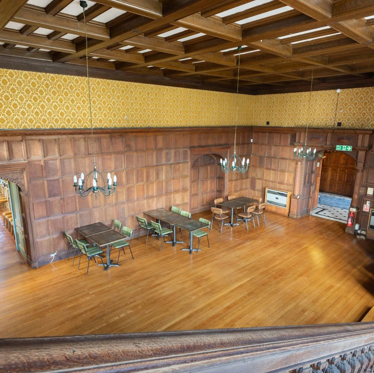 Kingswood Great Hall.jpg