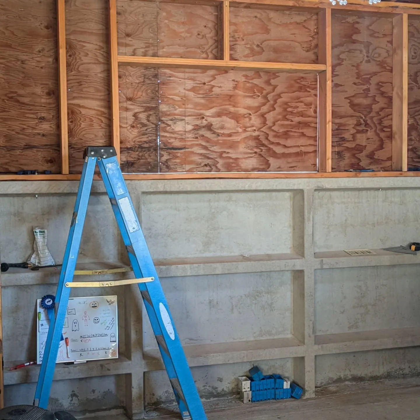 Things are happening!!!! 😃 Thanks to mastermind of a husband, who is making my South facing tackroom have more light. After weeks of searching for a used window, we found one at a local resale store. 

It's not done yet, thanks to Winter 🥶❄️ showin