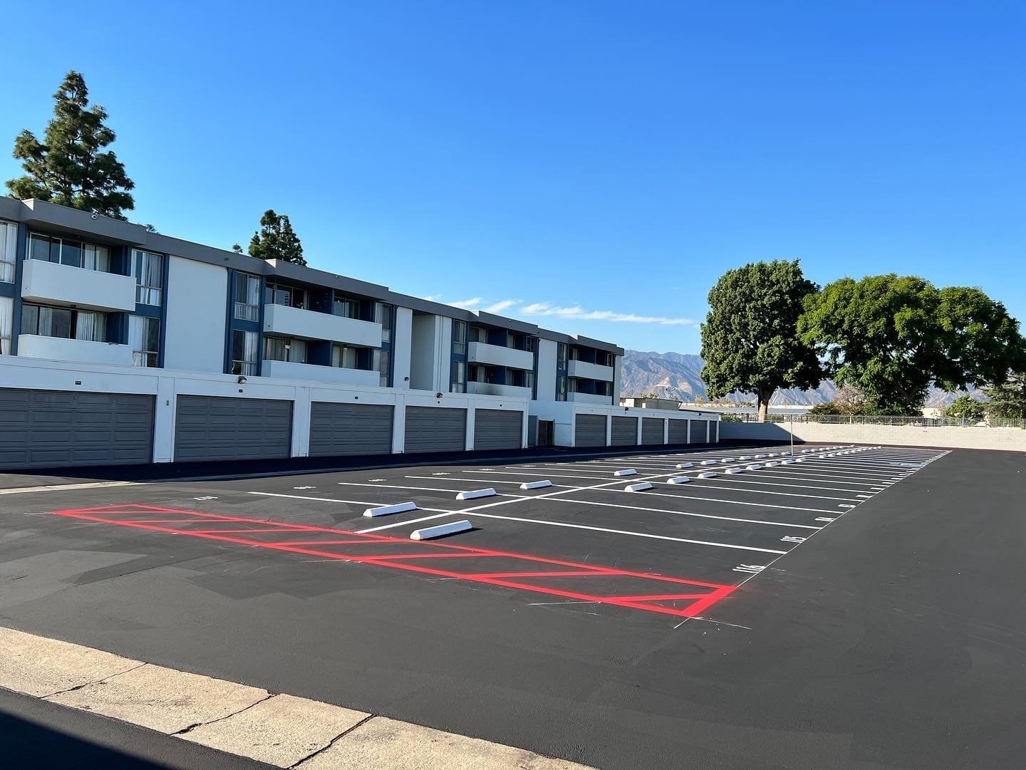 At City Service Paving, we specialize in providing comprehensive asphalt paving solutions tailored for multifamily properties. Our services are designed to enhance the safety, functionality, and aesthetic appeal of your property, ensuring a seamless