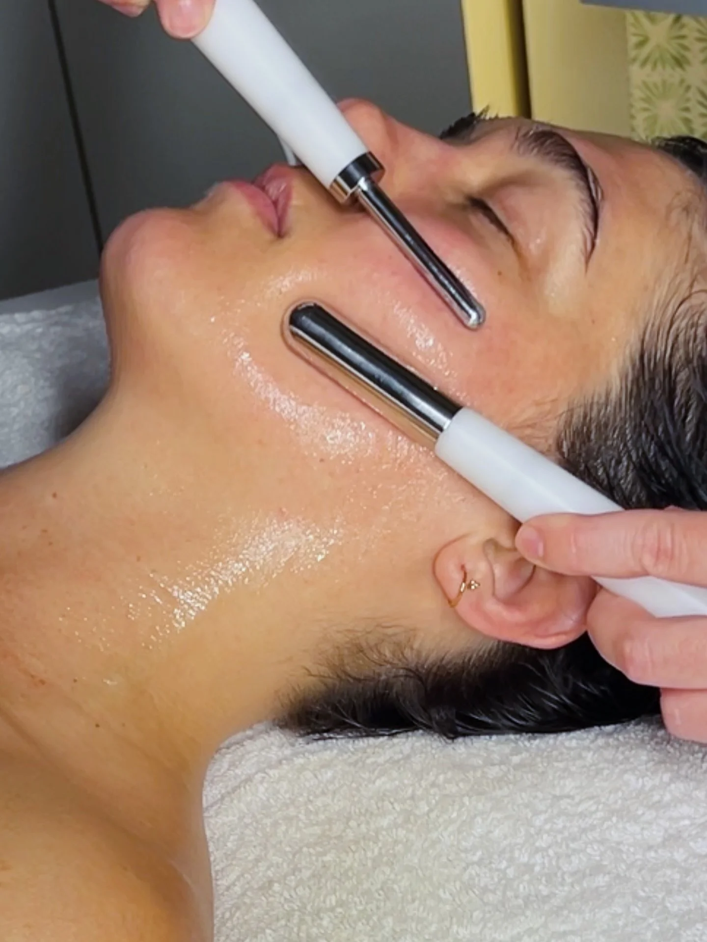 ✨ In a world that moves so fast, taking 90 minutes to slow down isn&rsquo;t a luxury &mdash; it&rsquo;s a necessity. A 90-minute customized facial gives your skin and your mind the time they need to truly relax, unwind, and reset.

During that time w