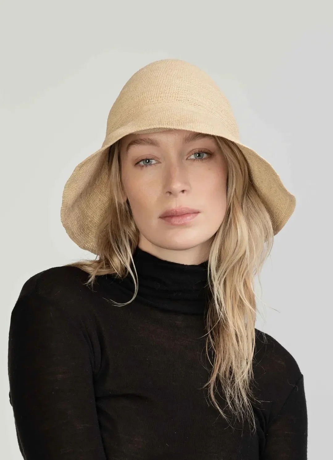 Teagan Bucket | Packable Raffia Straw Bucket Hat, Natural | $391 CAD