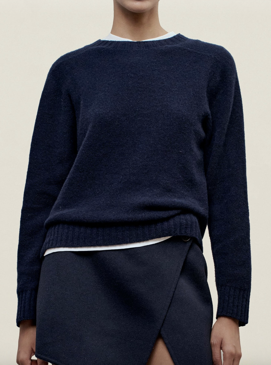 Nina Seamless Crewneck in Cashmere Wool | Navy | $595.00 CAD