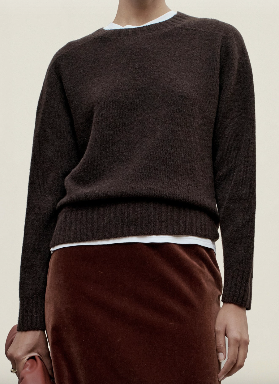 Nina Seamless Crewneck in Cashmere Wool | Espresso | $595.00 CAD