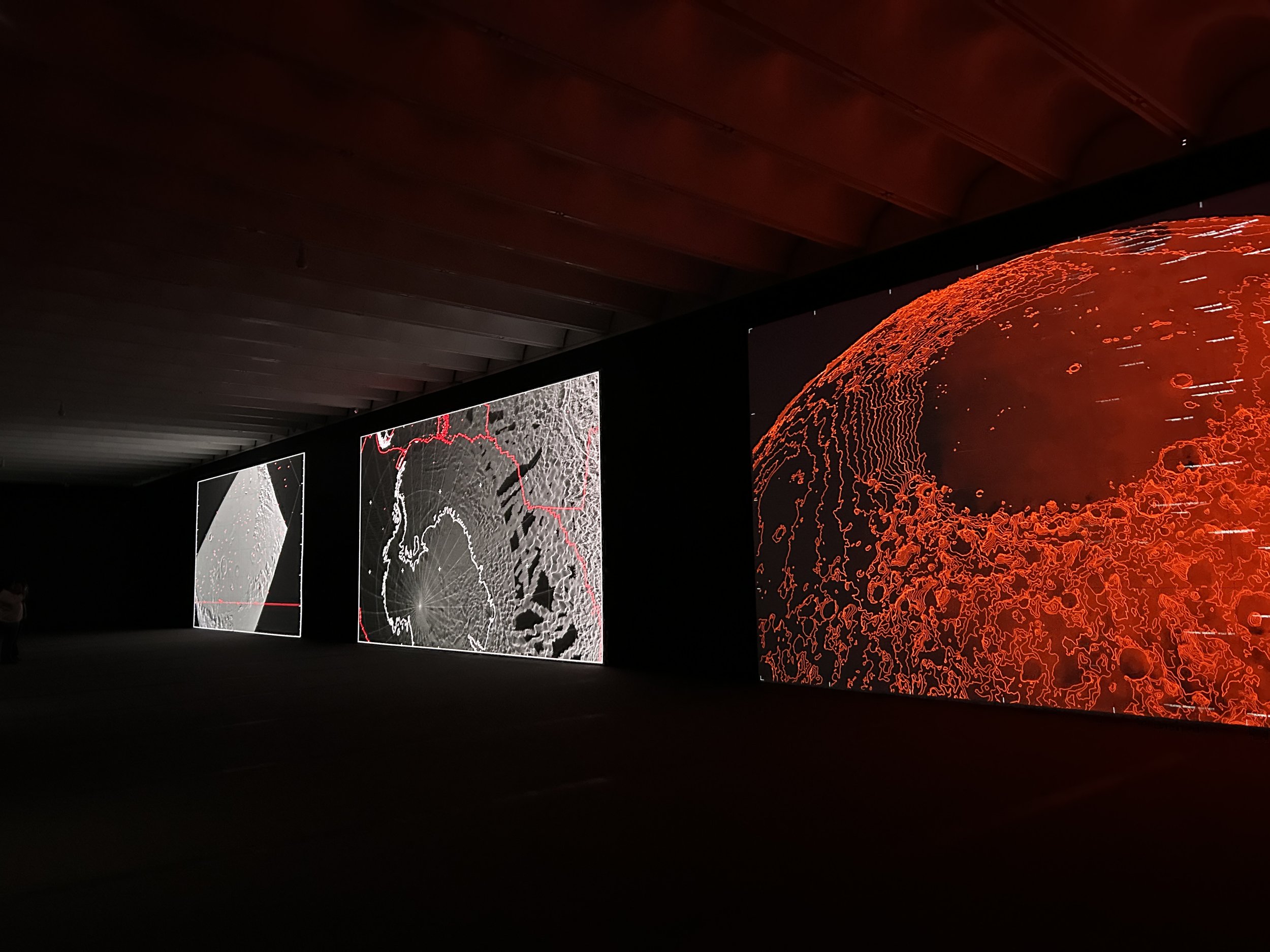 review: Ryoji Ikeda’s “data-verse” at the High Museum