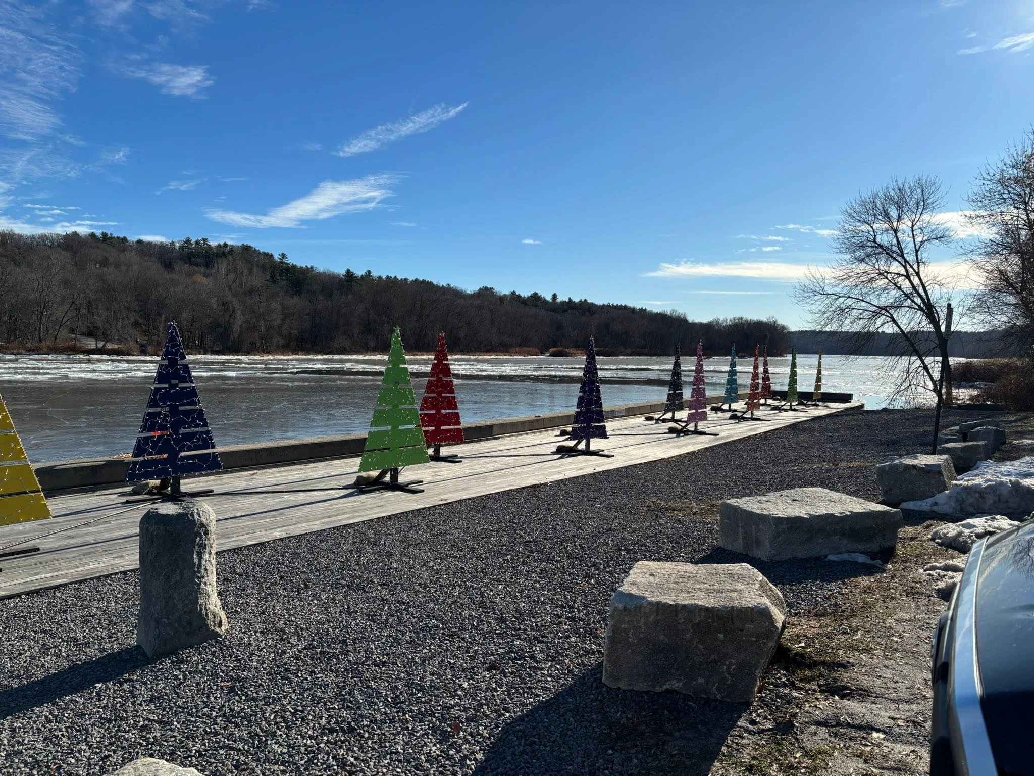 A much more peaceful scene on the bulkhead today. 

Thanks to my helpers (Jeff Wood, Jason Tyler, Rick Cote and John Hotham), the trees are back up and secured in a much stronger fashion. Needed to purchase new hardware and have ordered new three way