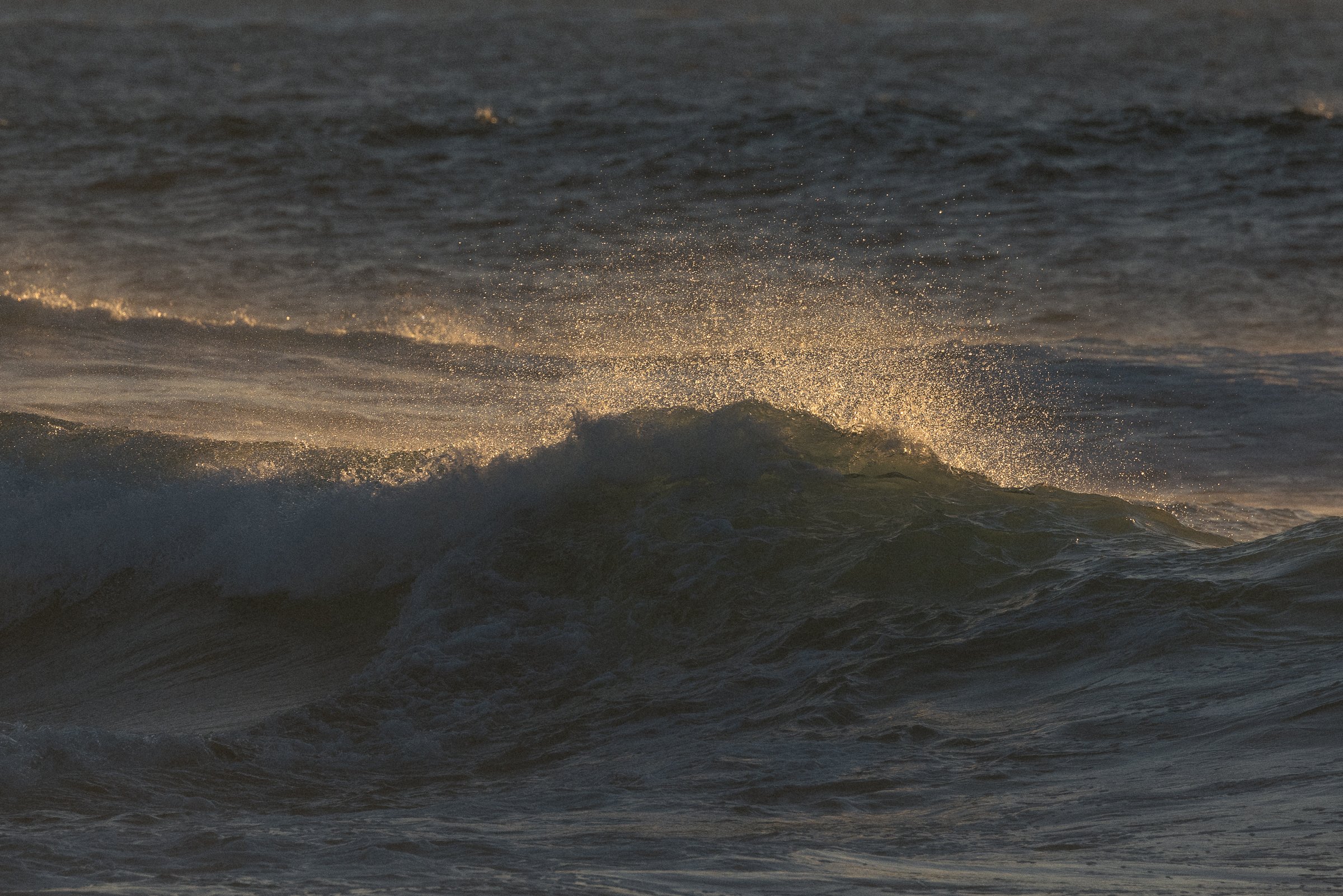 Waves shore-3.jpg