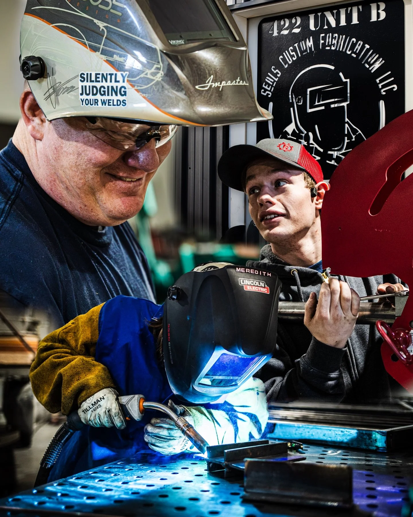 Great team. So much fun to capture passionate people. 

Need content? Unsure about your budget? Head to my website to see the services available to you. 

#glaciertrades #glaciar #kalispell