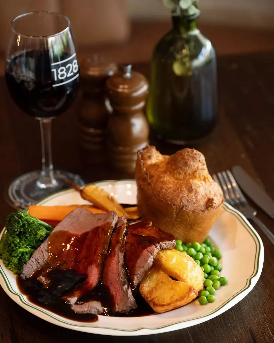 Long weekend plans? Sorted. We&rsquo;ve got live music rolling all weekend, cold beers at the bar, and our Sunday roast ready to do what Sunday roasts do best. Glenn Esmond kicks things off this afternoon from 4pm, followed by Dan Harris from 8pm, th