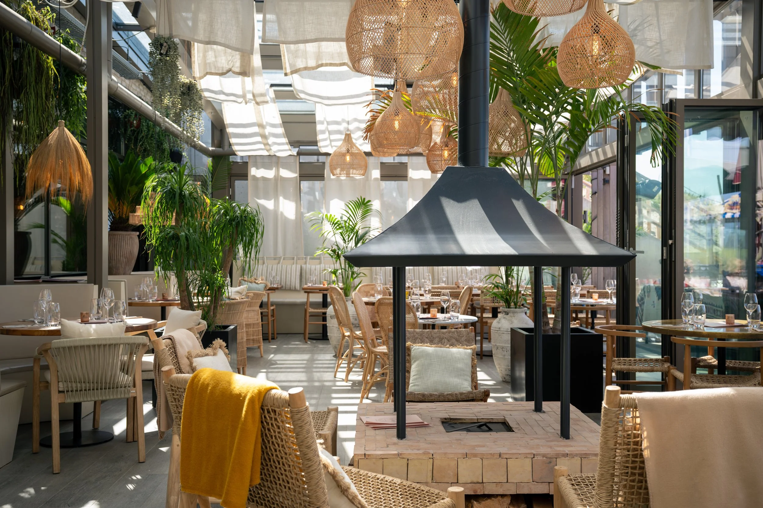 DUNES BEACHCLUB KIJKDUIN MAIN PAGE2.jpg