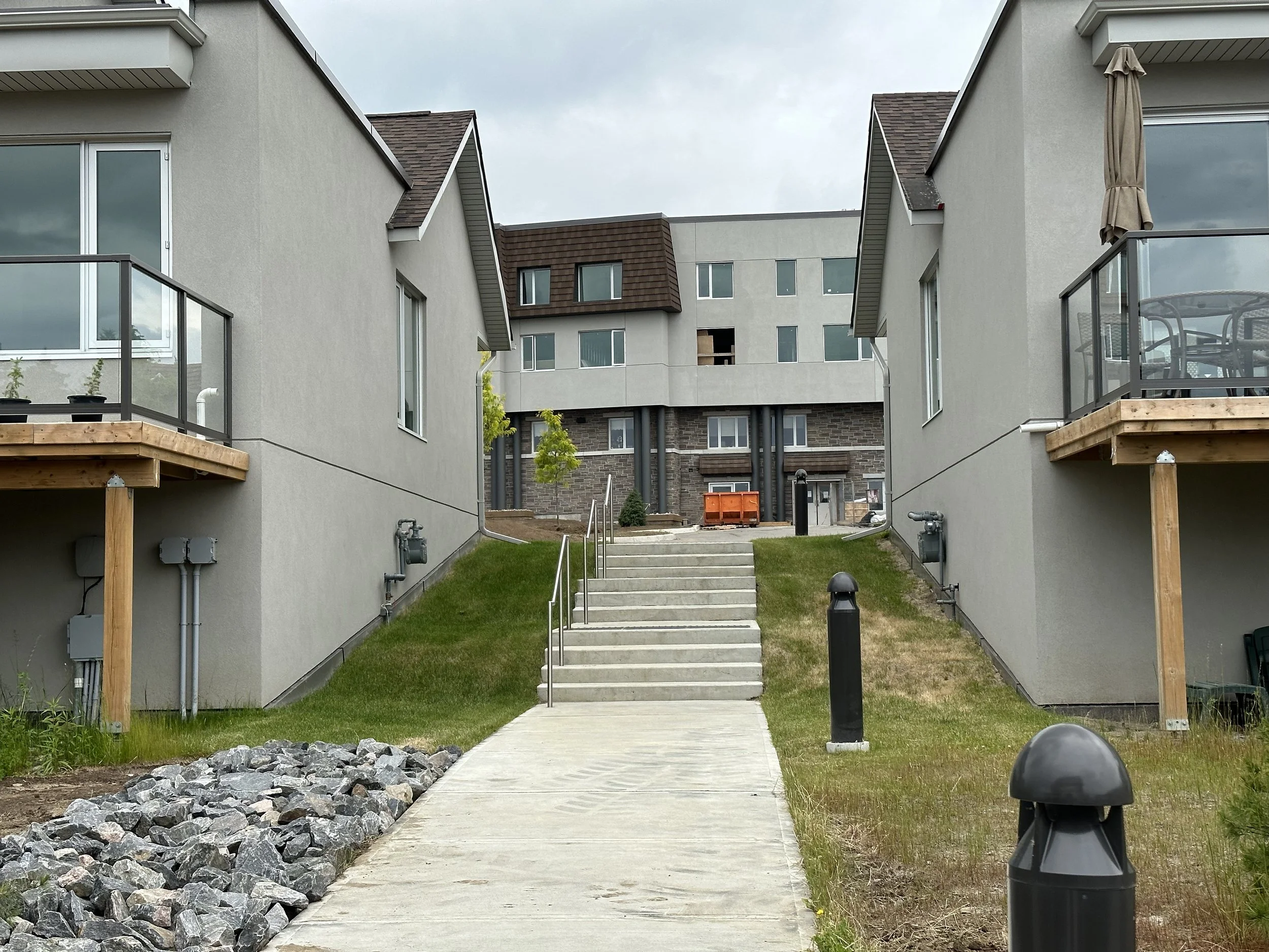 An image of The Float House.