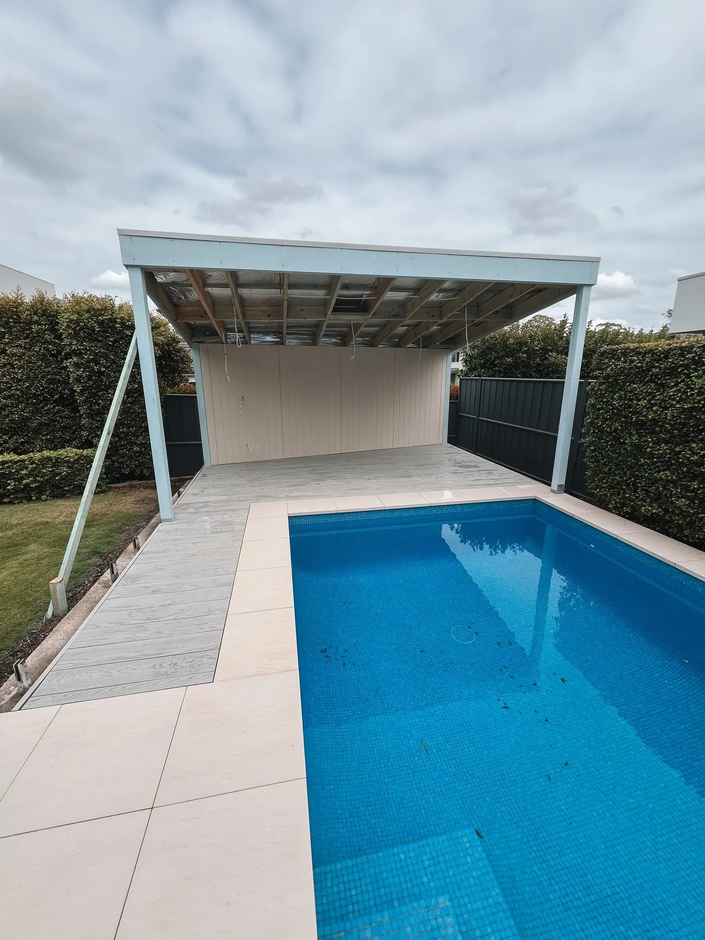 New pergola underway at our Norwest project 🏡

📞 Call Dean on 0409 245 268 to organise a free quote 📞