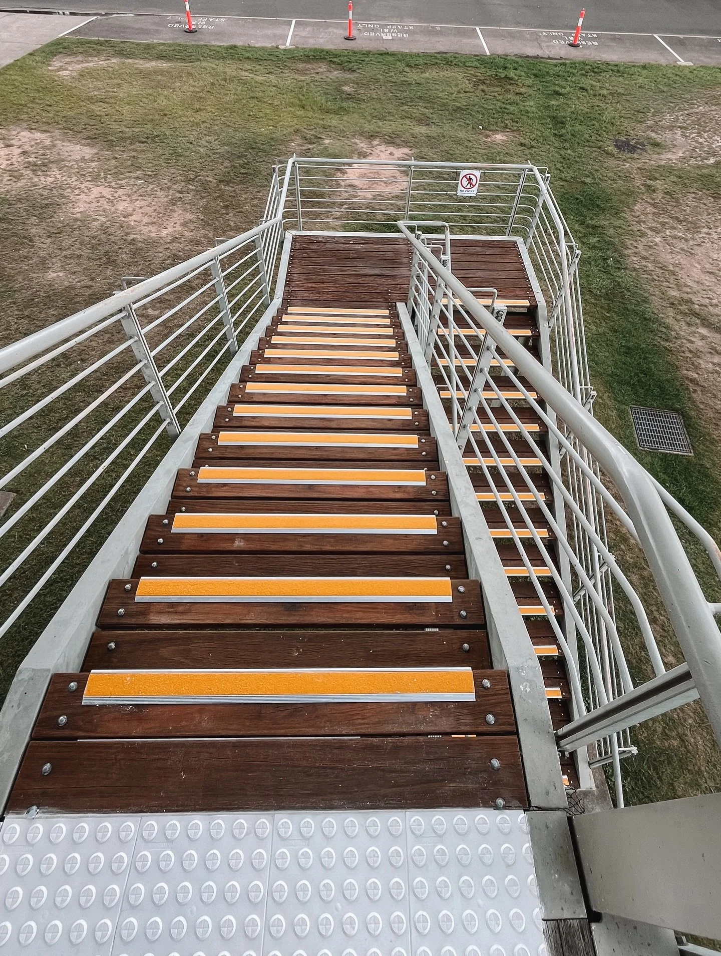Stair refurbishment completed at this sport centre to tidy them up and bring them back to life ✨ 

📞 Call Dean on 0409 245 268 to organise a free quote 📞