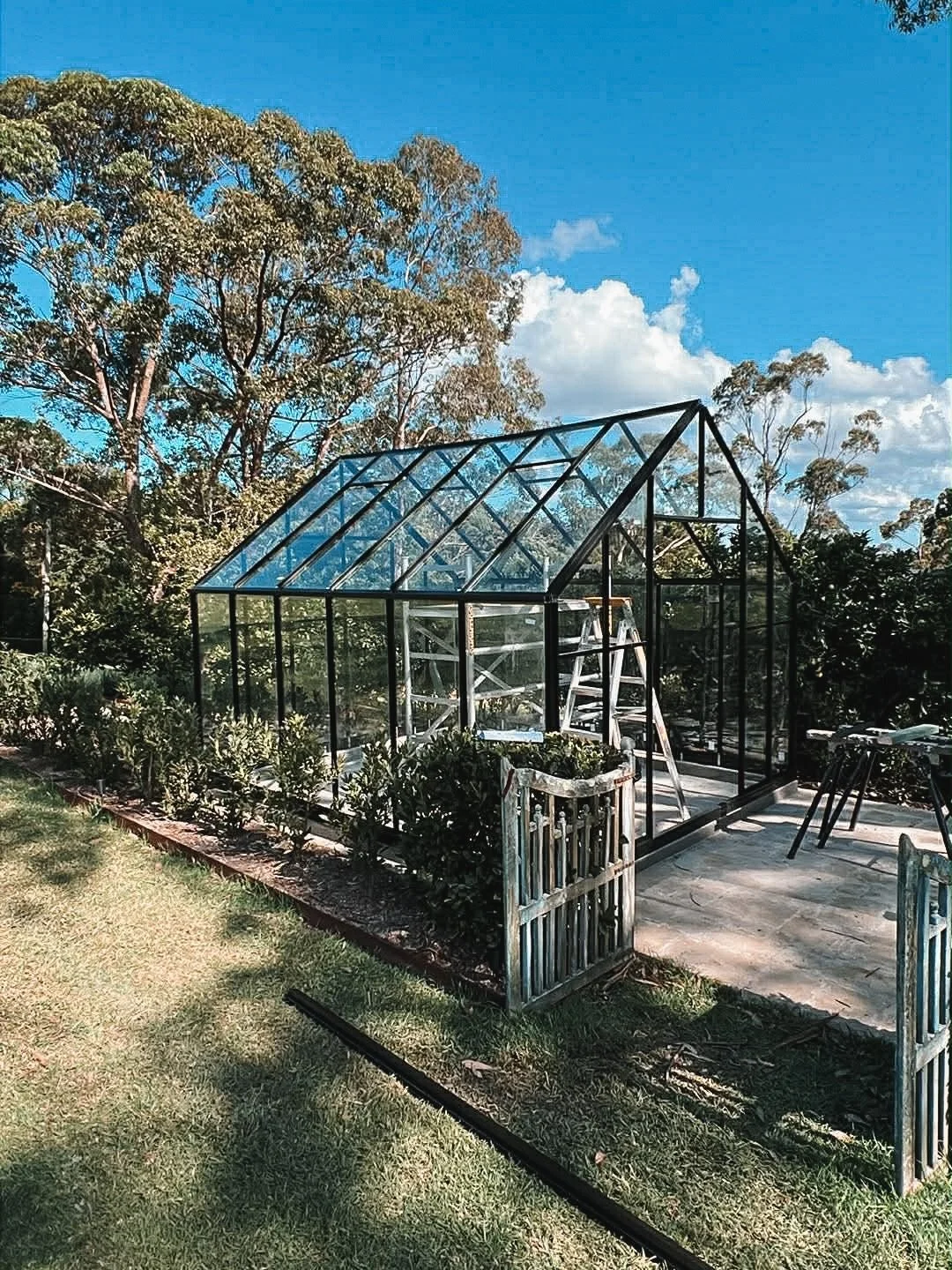 A bit of a different one for FDBC. New glasshouse construction for our clients - we think the finished product looks great 🌴🌳

📞 Call Dean on 0409 245 268 to organise a free quote 📞