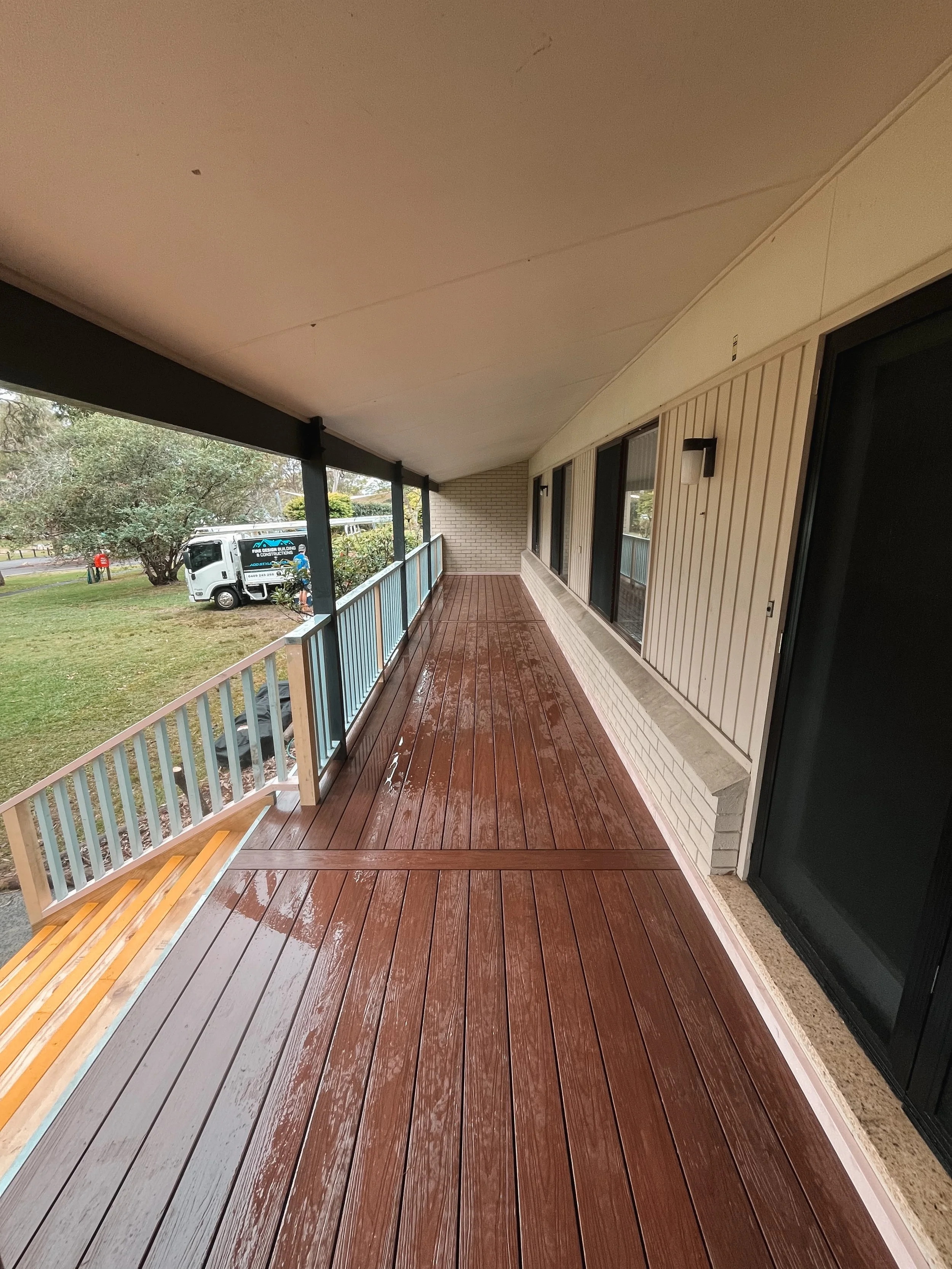Recent project repairing this deck and bringing it back to life! All new timber framework and balustrade ready for painting 🖌️ complete with ekodeck composite decking to keep maintenance low 🏡

📞 Call Dean on 0409 245 268 to organise a free quote 