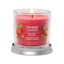 Yankee Candle Red Apple Wreath.jpg