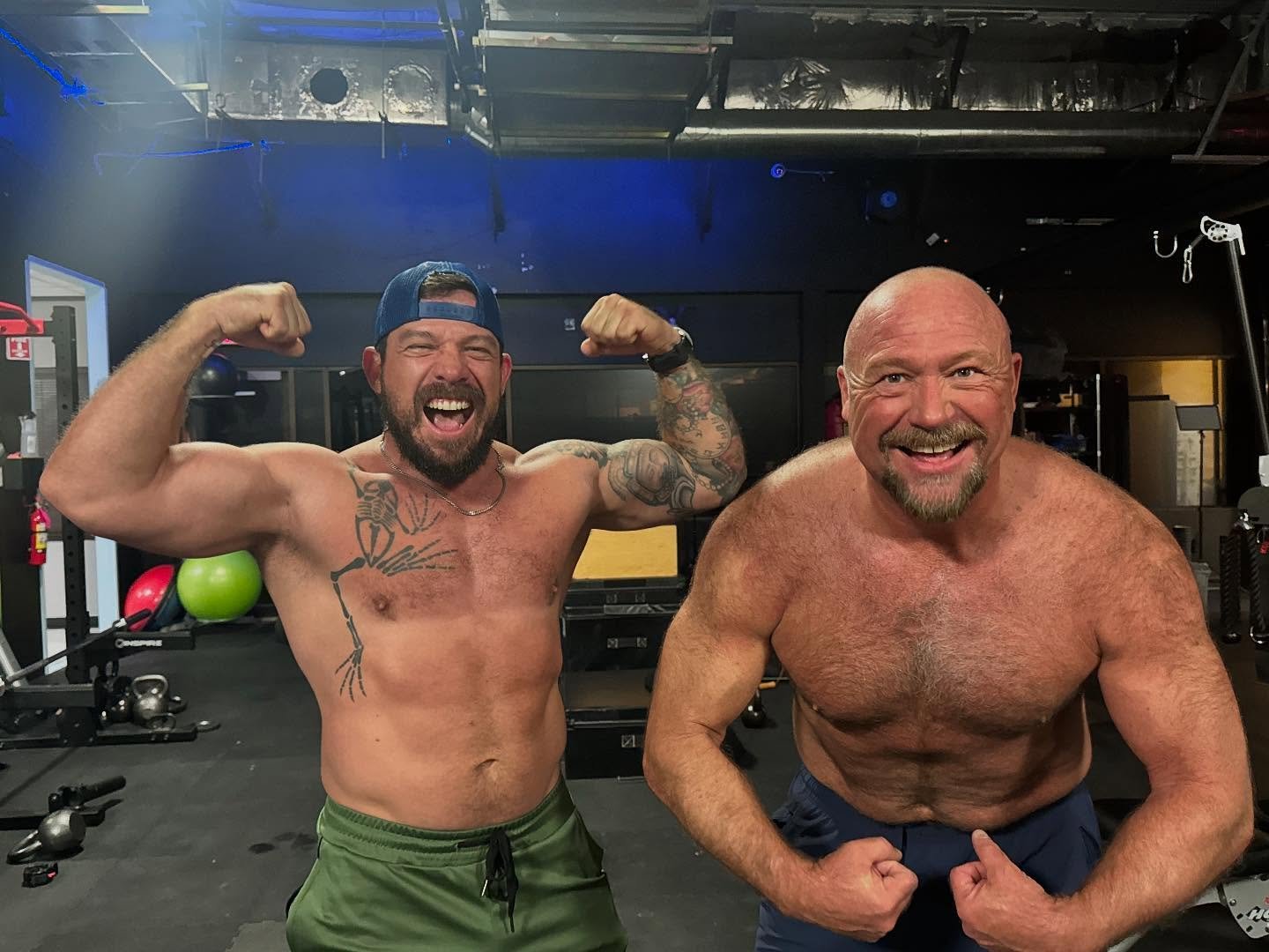 Every morning is an experience with this guy &hellip; circuit workout on this Thursday and lots of laughs😂 
#letalexjonesbackoninstagram #atlastactical
www.atlastacticaltexas.com