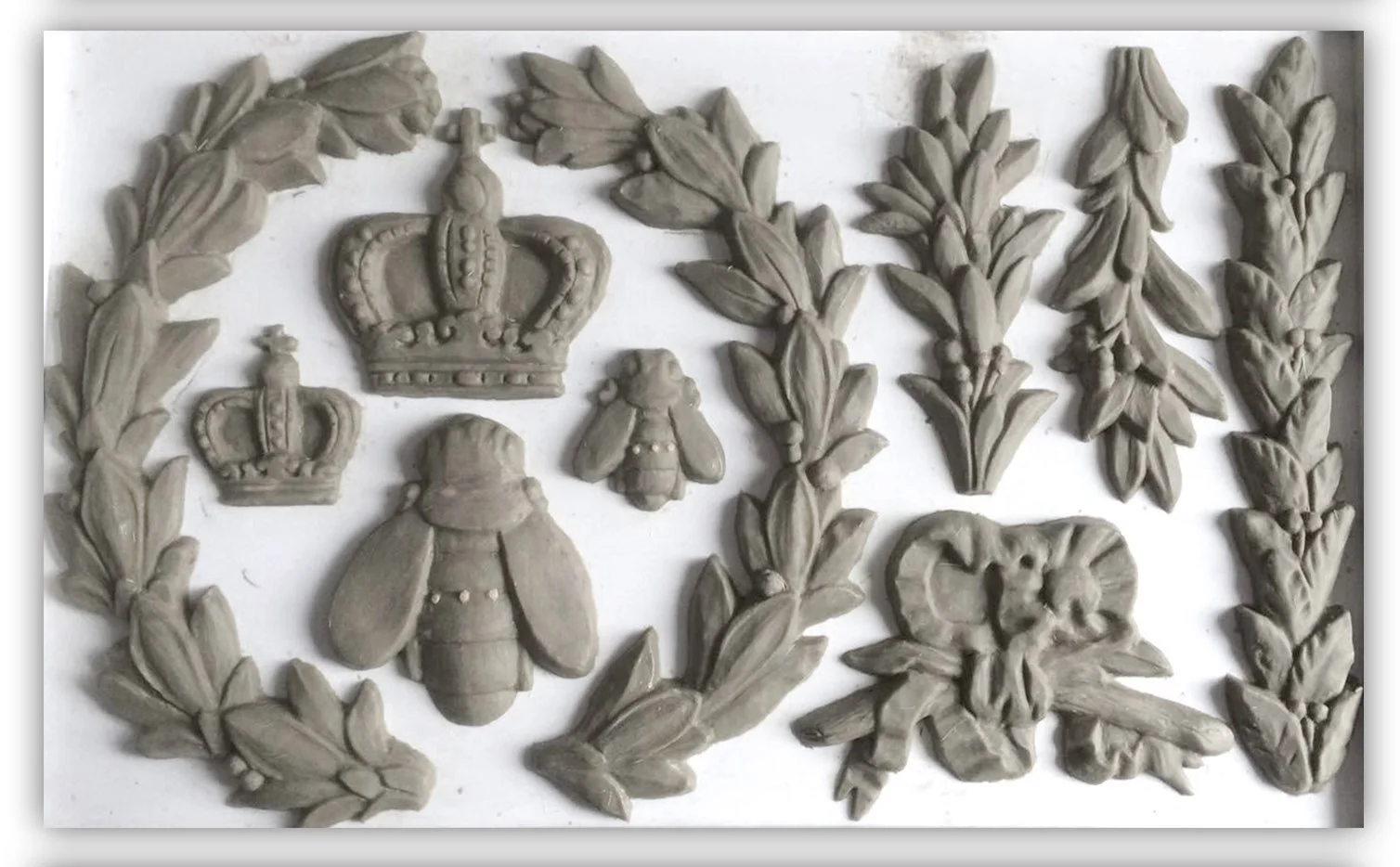 IOD_DecorMoulds_Summer18_Laurel.jpg