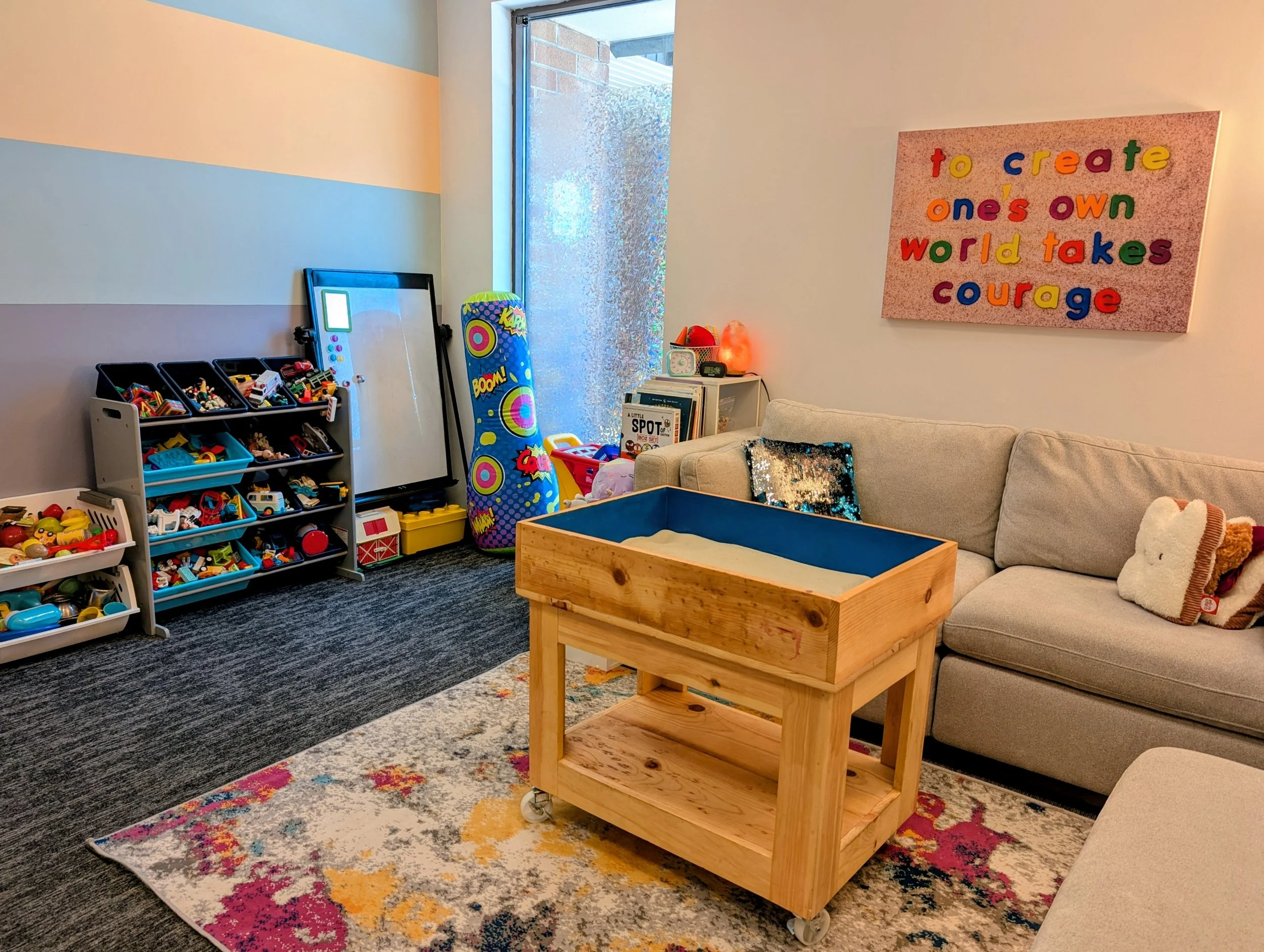 Play room 1.jpg