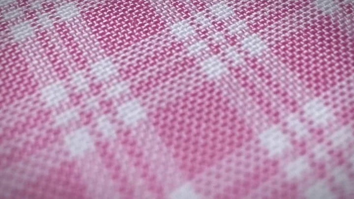 &ldquo;El Delantal Vestido&rdquo; (Nov, 2024).

A fines de 2024 tuve la oportunidad de trabajar en la producci&oacute;n de un cortometraje audiovisual, montado y animado para la exhibici&oacute;n museogr&aacute;fica &ldquo;El delantal vestido, imagin