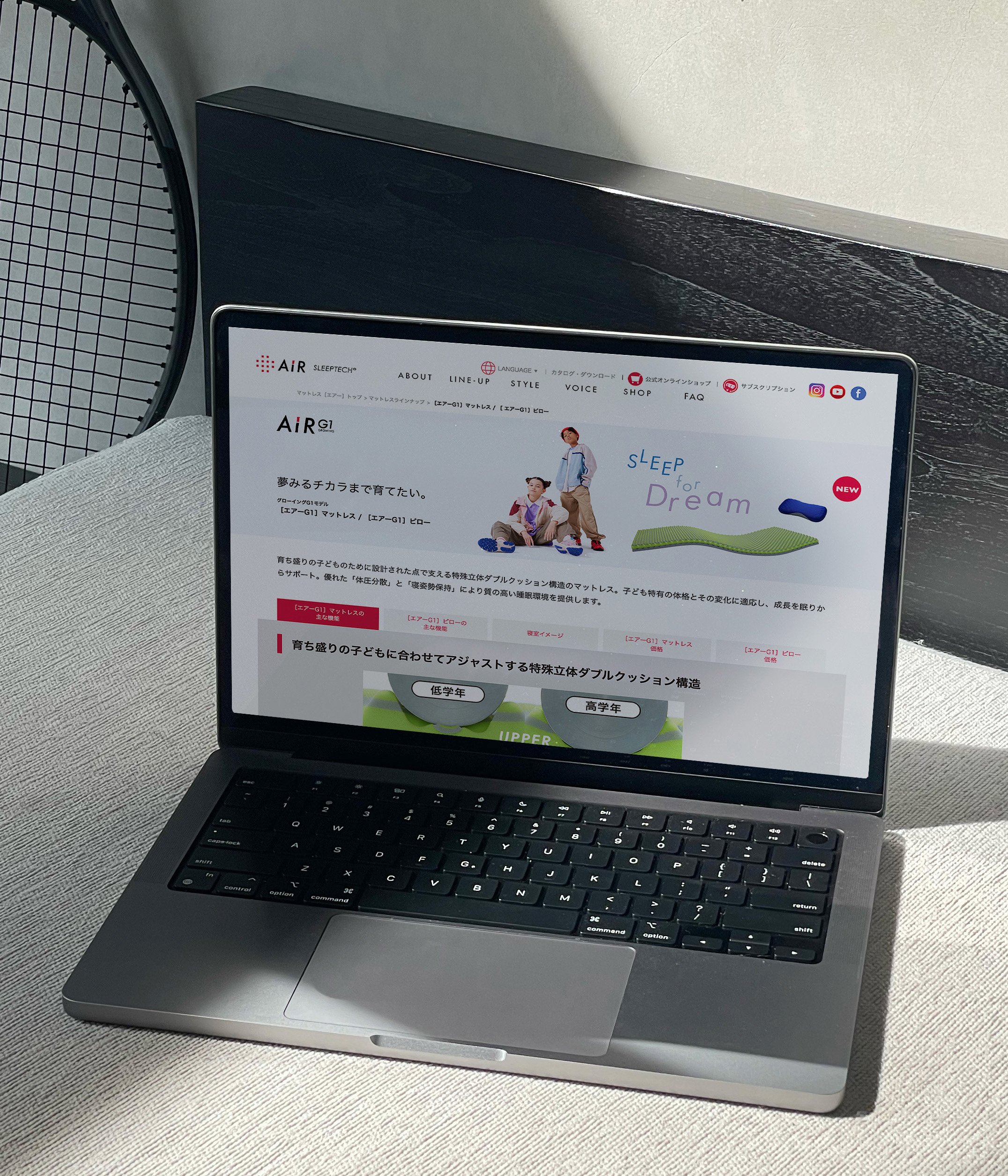 Laptop_Mockup.jpg