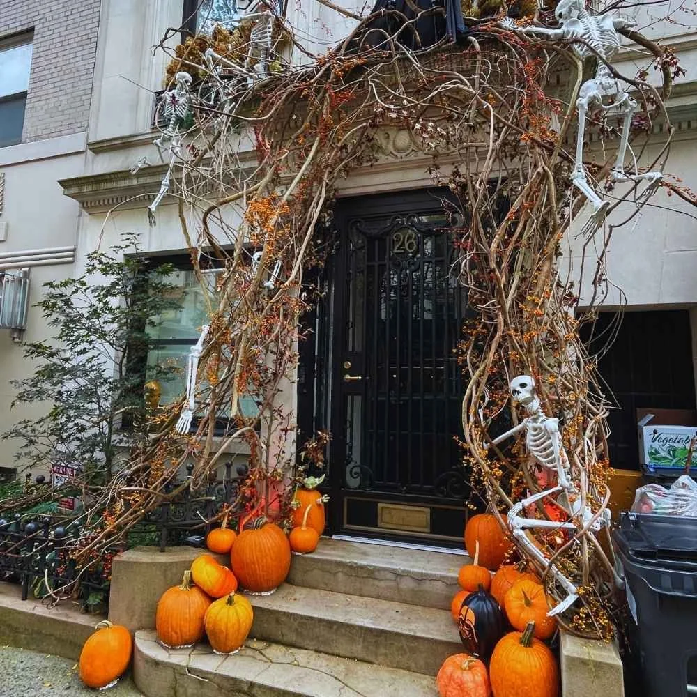 Halloween on UES 2.jpg