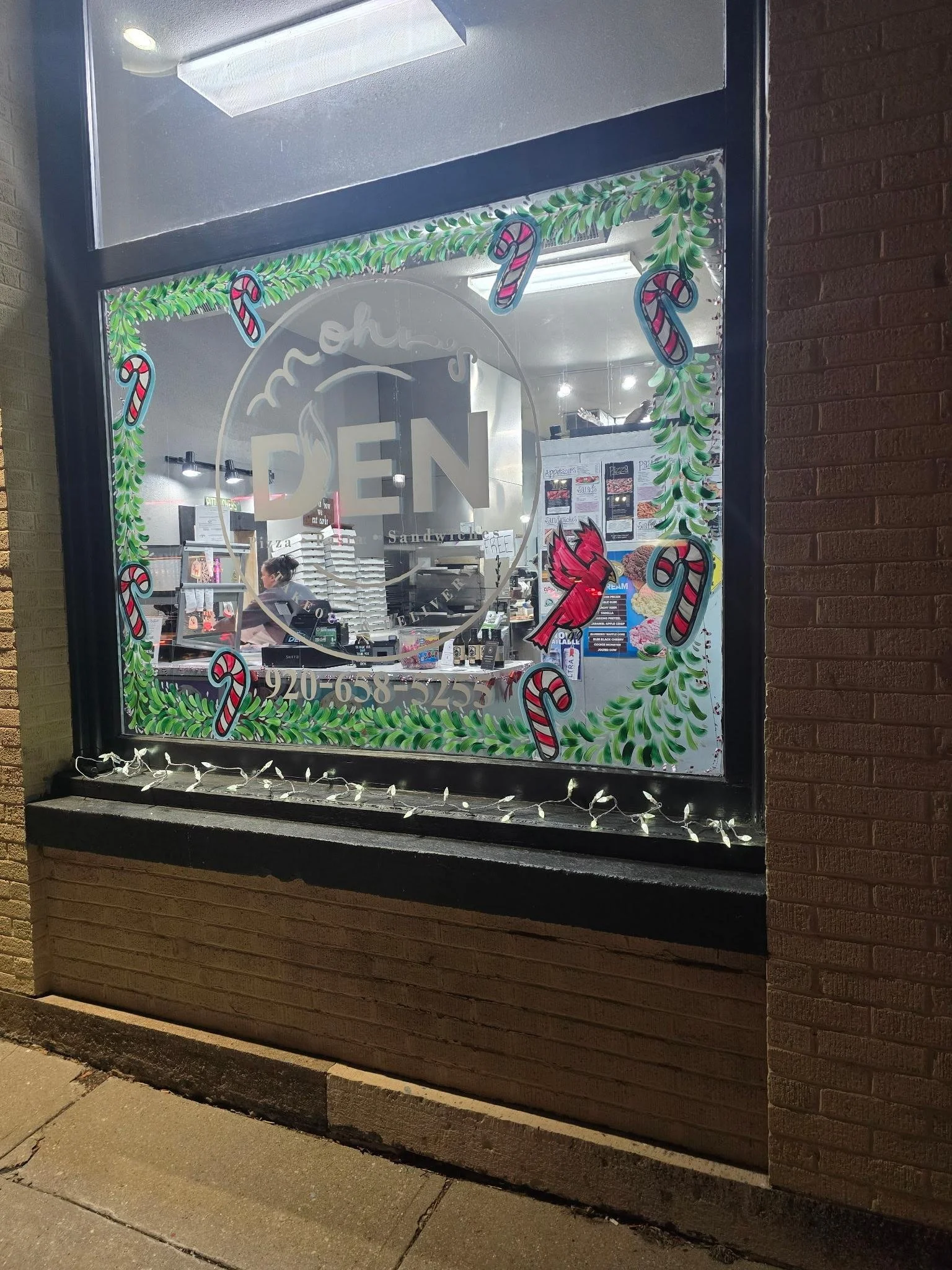 Mohr's Den- 1st Place