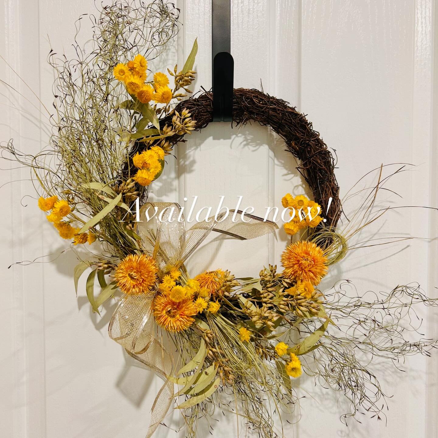 A bespoke collection of beautiful dried floral wreaths&hellip;just waiting for you!

Head on over to my website and choose your fav!

Link in bio
.
.
.
.
#christmasseason #christmaswreaths #wreaths #festivewreaths #hillsdistrict #hillsdistrictmums #h