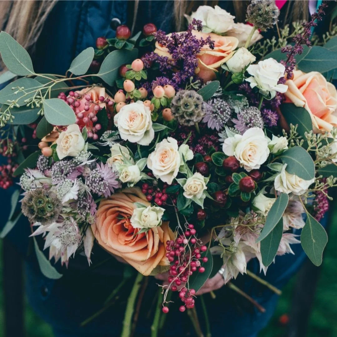 velvet-and-vine-bouquet.jpg