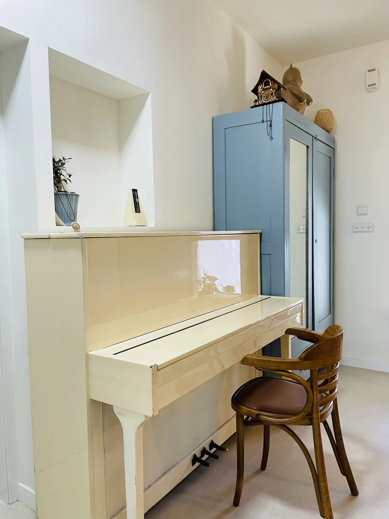 Shimrit Florsheim_AP House 017.JPEG